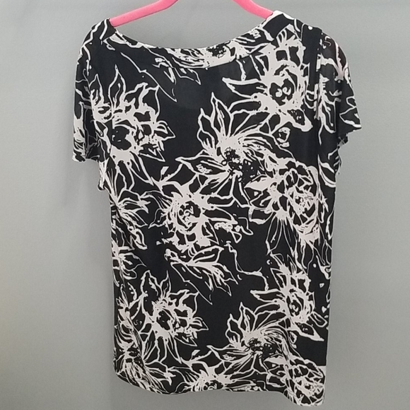 Top - Picture 2 of 2